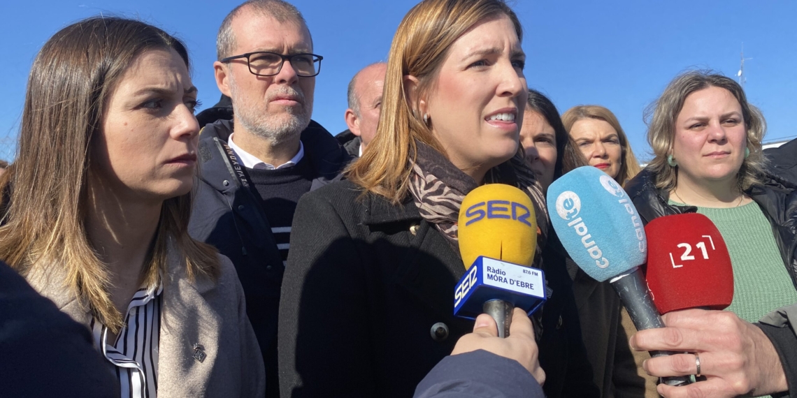 Indignació a la Ribera d’Ebre, la Terra Alta i el Priorat pel trasllat temporal de la base de l’helicòpter del SEM
