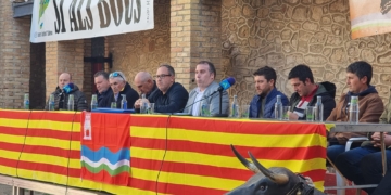L’Aldea reivindica els bous al carrer en la presentació dels actes taurins del 2025