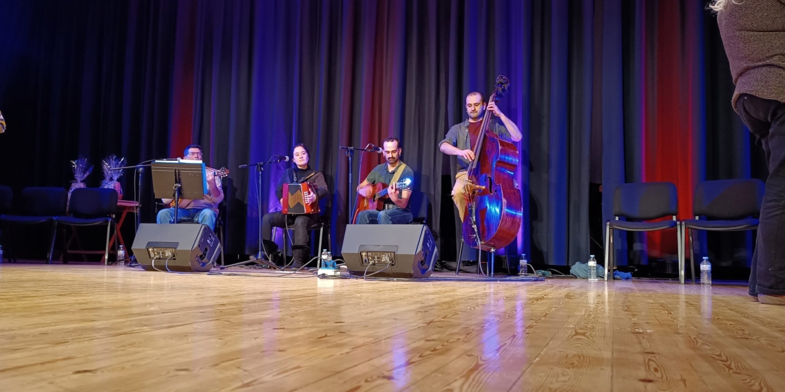 L’Aldea recupera amb èxit la festa de la carxofa