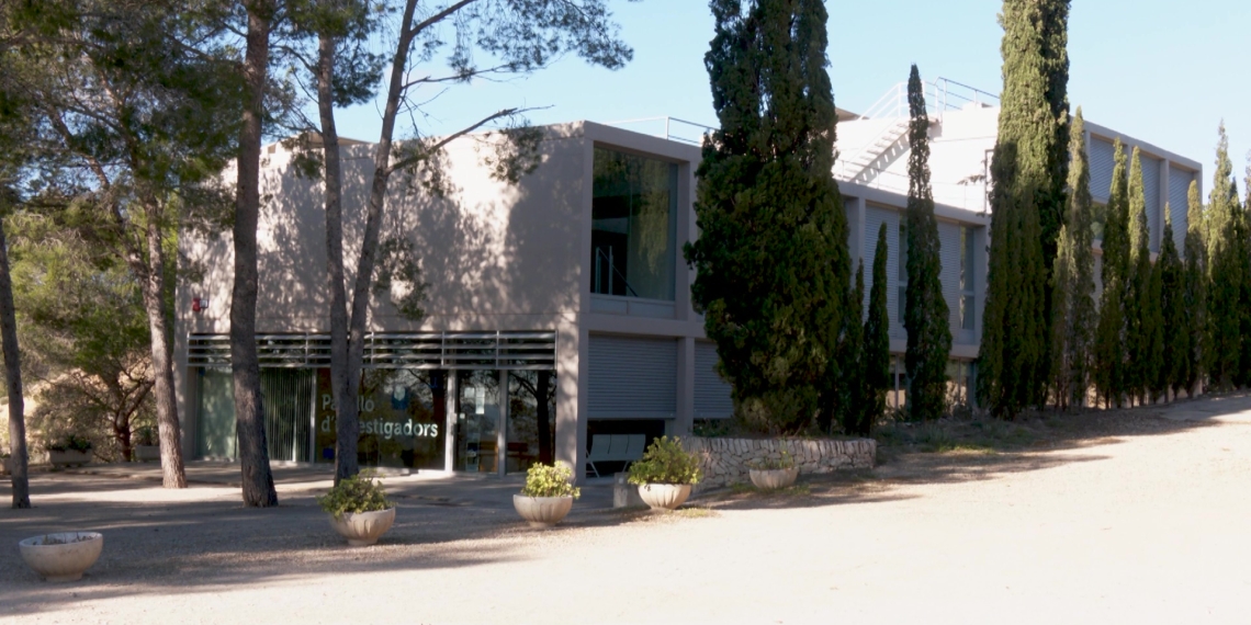 Investigar allà on la Terra s’acaba: l’Observatori de l’Ebre compleix 30 anys de recerca a l’Antàrtida