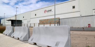 Roquetes reclama implicació de les administracions superiors per recuperar les antigues naus de Lear