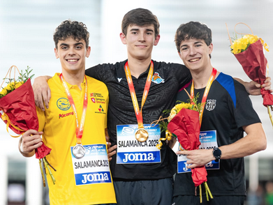 Mario Stefanov i Adrià Ripollès, or i bronze, respectivament, a l’Estatal d’Atletisme sub’20 de Salamanca