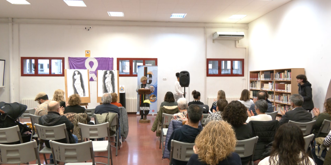 Móra la Nova celebra l’acte central del Mes de la Dona amb alta participació del jovent