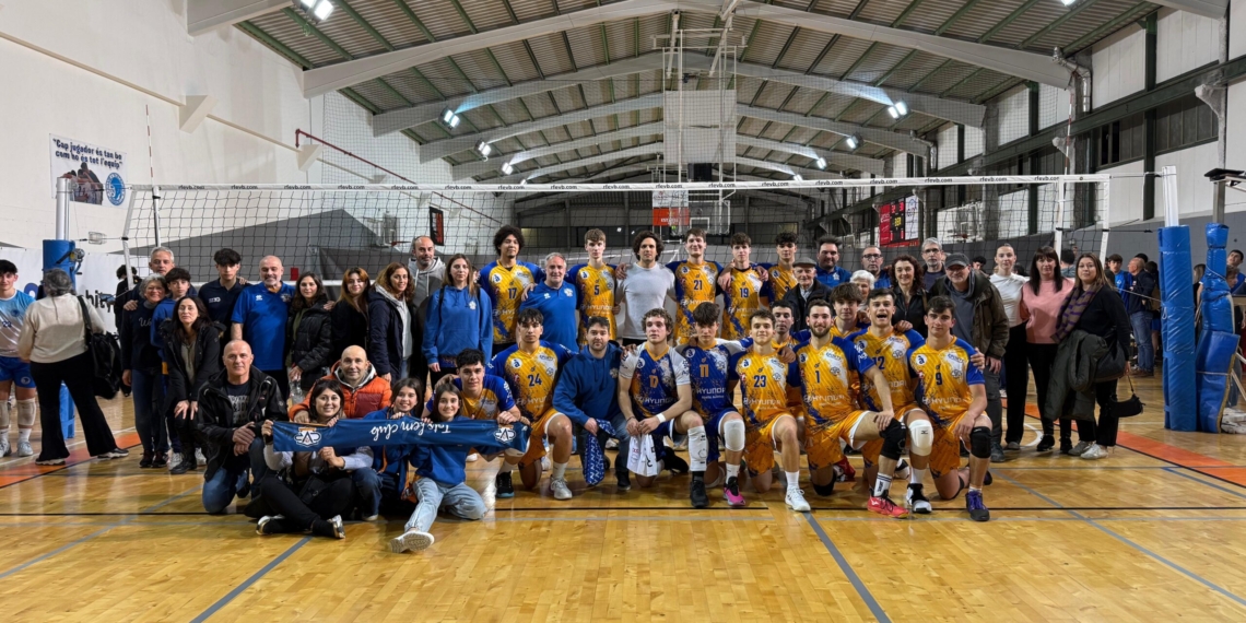 El Volei Roquetes perd (3-0) a Sabadell i no disputarà la fase d’ascens