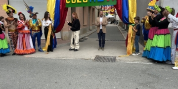 Firarrels omple Tivenys de cultura i tradicions colombianes