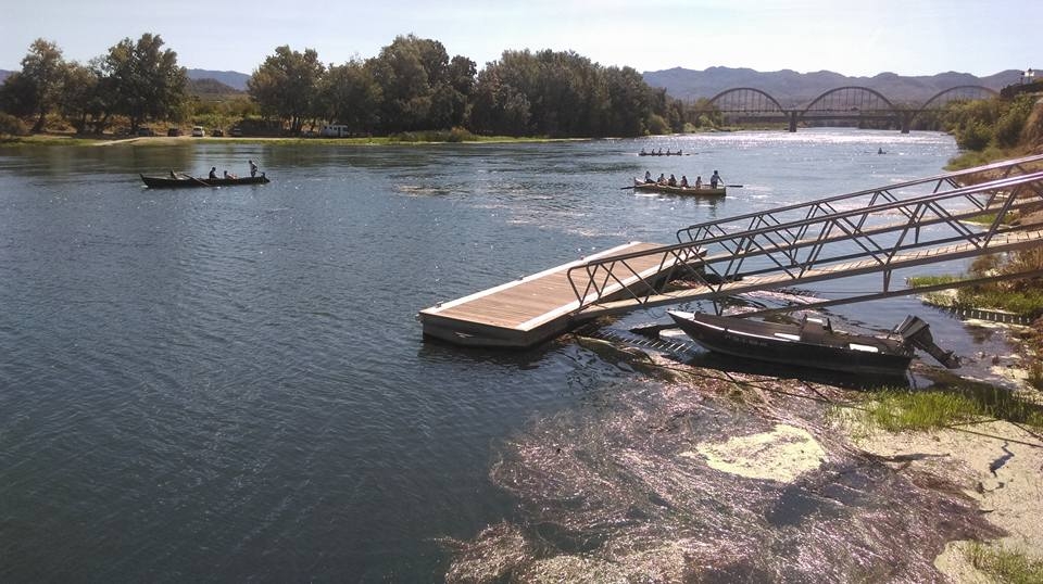 El Club Nàutic de Móra d’Ebre acull una estada de remadors invidents de la població nord-catalana del Barcarès