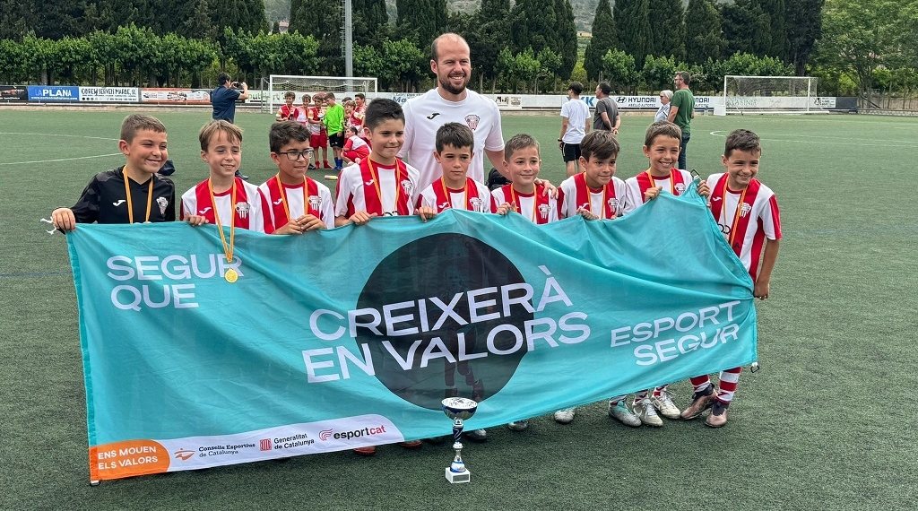 Un total de 48 equips disputaran dissabte, repartits en sis poblacions ebrenques, les finals territorials escolars