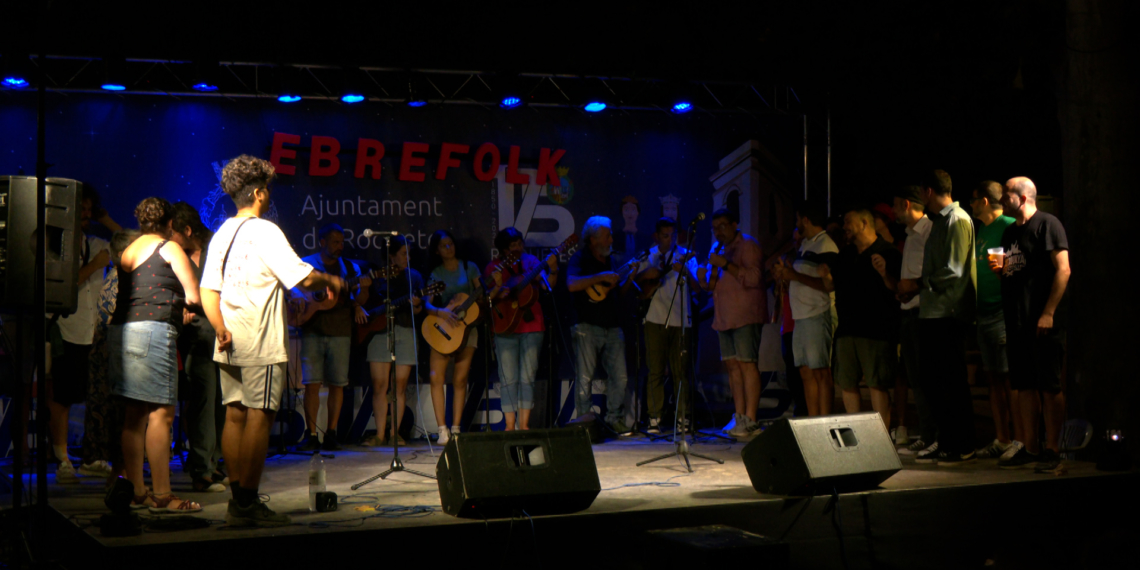 Roquetes es converteix en l’epicentre de la música popular amb amb el 10è EbreFolk