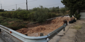 Suspeses les classes aquest dilluns a les comarques del Montsià i el Baix Ebre per les pluges