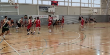 El sènior masculí del CB Cantaires-Tortosa perd (74-83) contra el Reus Ploms al Torneig Jordi Angelats