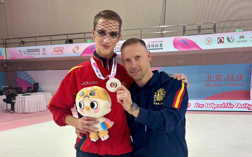 Manel Villarroya guanya l’or i la plata amb l’Skating Cunit i el CPA Girona, respectivament