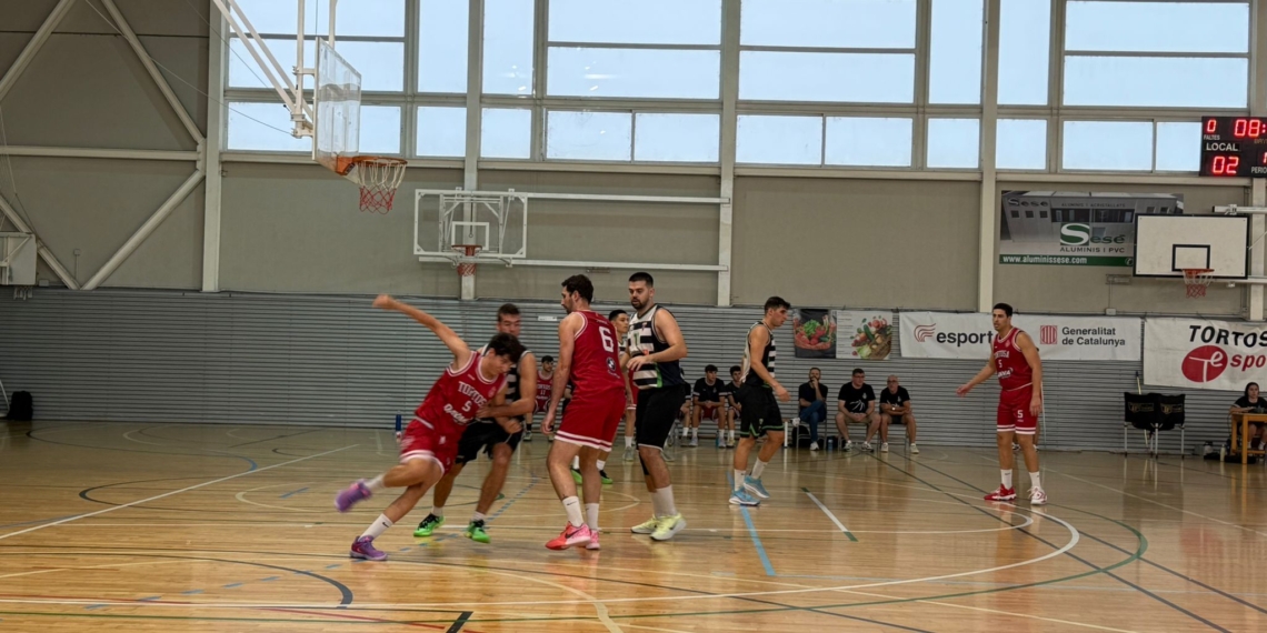 El sènior masculí del CB Cantaires-Tortosa buscarà la primera victòria en lliga