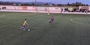 El Volei Roquetes venç (2-3) l’Arenys i suma la quarta victòria consecutiva