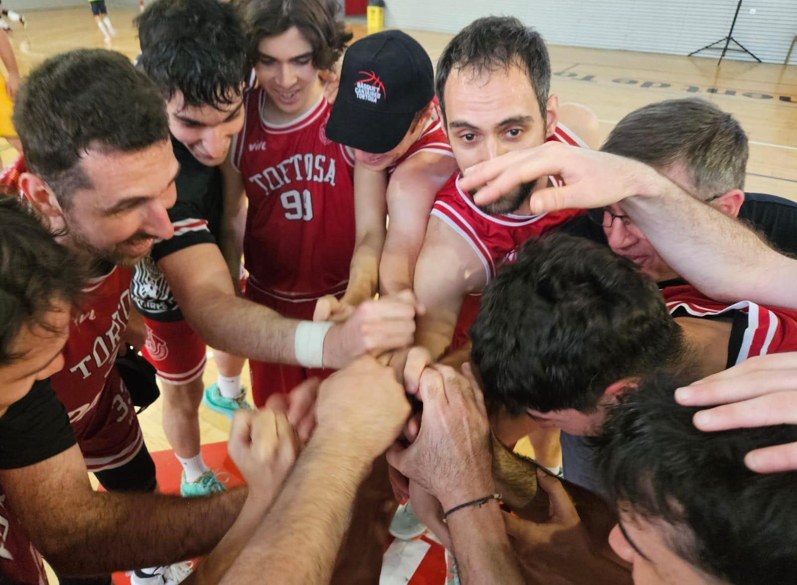 Victòria (68-73) del CB Cantaires-Tortosa a la pista de l’Olesa