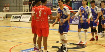 El Volei Roquetes suma el primer triomf (3-1) en lliga davant el Castelló