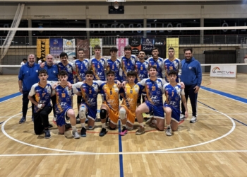 El Volei Roquetes guanya (3-0) al Prat i suma el cinquè triomf consecutiu