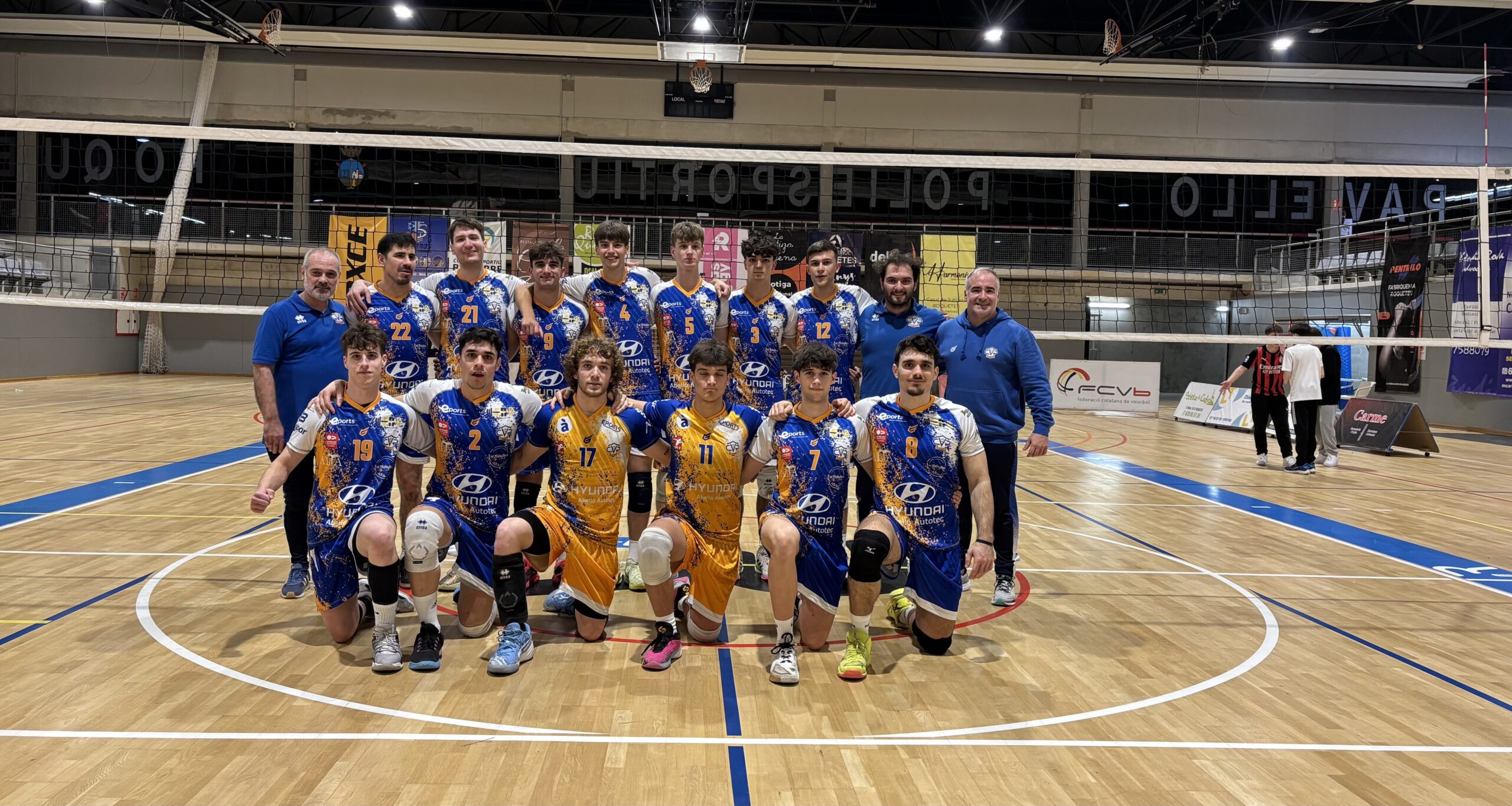 El Volei Roquetes remunta (3-2) al Cisneros La Laguna i suma el tercer triomf consecutiu