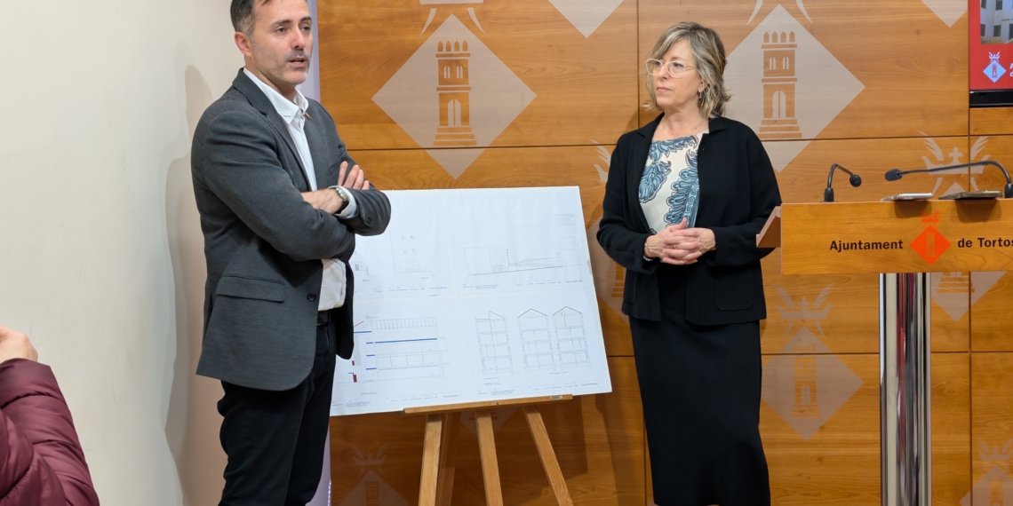 Recepció de l’Ajuntament d’Alcanar a Íker Garcia, campió del Mundial Júnior GP