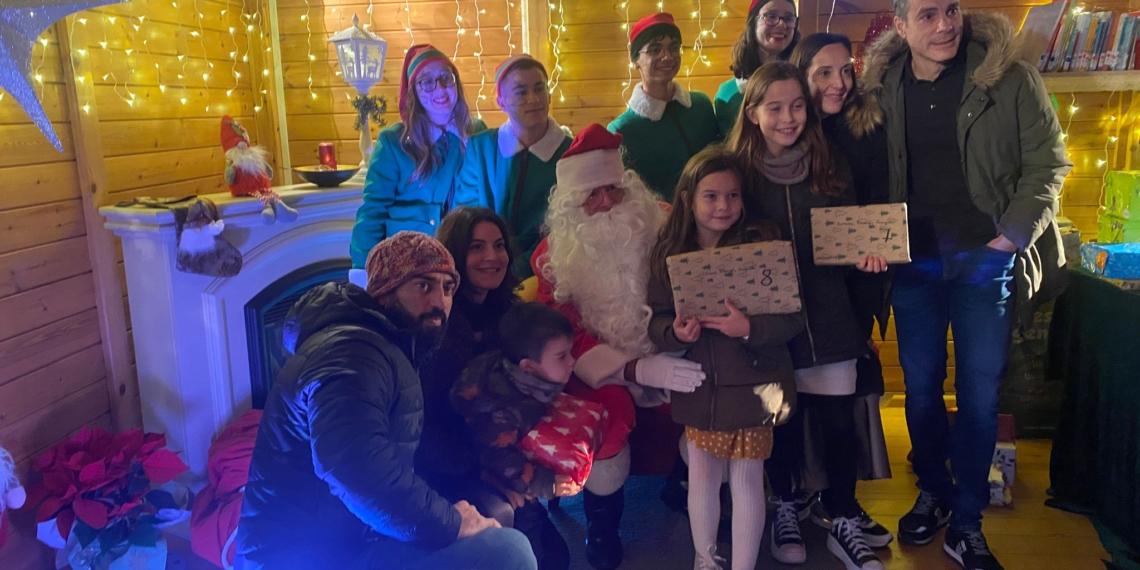 Amposta rep al Pare Noel amb màgia i il·lusió