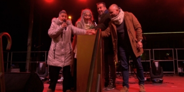 La fada Estrella protagonitza l’encesa de llums de Nadal de Deltebre