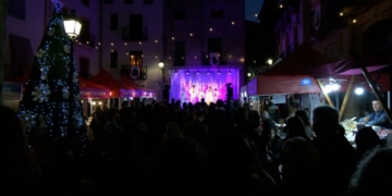 Espectacles, ambient i producte local marquen la tretzena Fira de Nadal de Tivissa