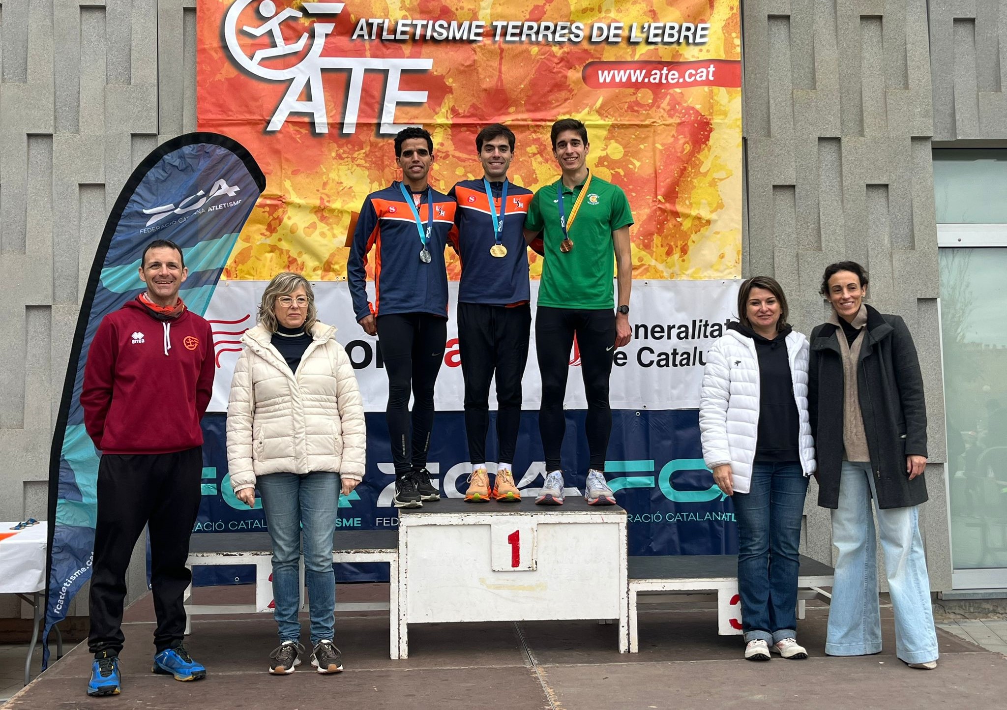 Prop de 500 participants a les dues proves del desè Cros Ciutat de Tortosa