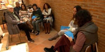 Una sessió amb poesia tanca el cicle de lectura itinerant ‘Cafè amb Lletres’ a la Galera