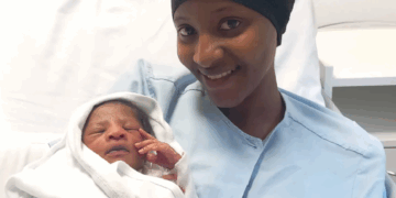 Ishaqa Sawaneh és el primer nadó nascut a les Terres de l’Ebre, a l’hospital de Tortosa Verge de la Cinta
