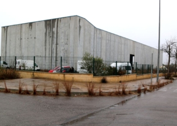 Continua la rave il·legal a la Sénia malgrat la pluja i les baixes temperatures