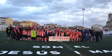 Posada de llarg dels equips de la UD Jesús i Maria per la present temporada
