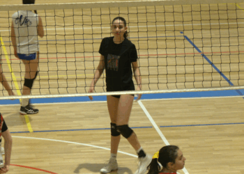 Júlia Vilar, jugadora del Volei Roquetes, una promesa que apunta alt