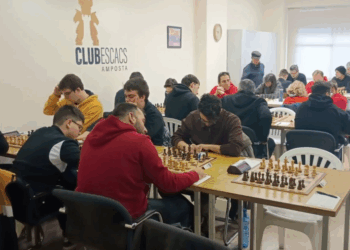 El Club Escacs Amposta manté el lideratge de Primera Divisió