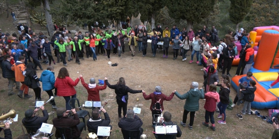 Tivissa celebra la seua primera Festa d’Hivern amb una multitudinària romeria a l’ermita de Sant Blai