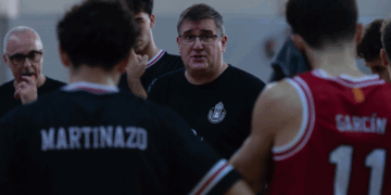 El CB Cantaires-Tortosa defensa el tercer lloc davant el Viladecans