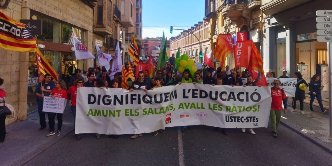 vaga educació Tortosa