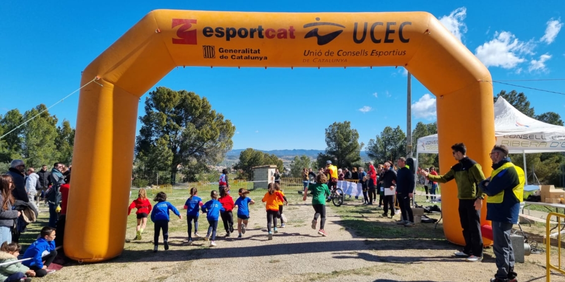 Matinal de cros escolar a Móra d’Ebre amb la Final Intercomarcal de les Terres de l’Ebre