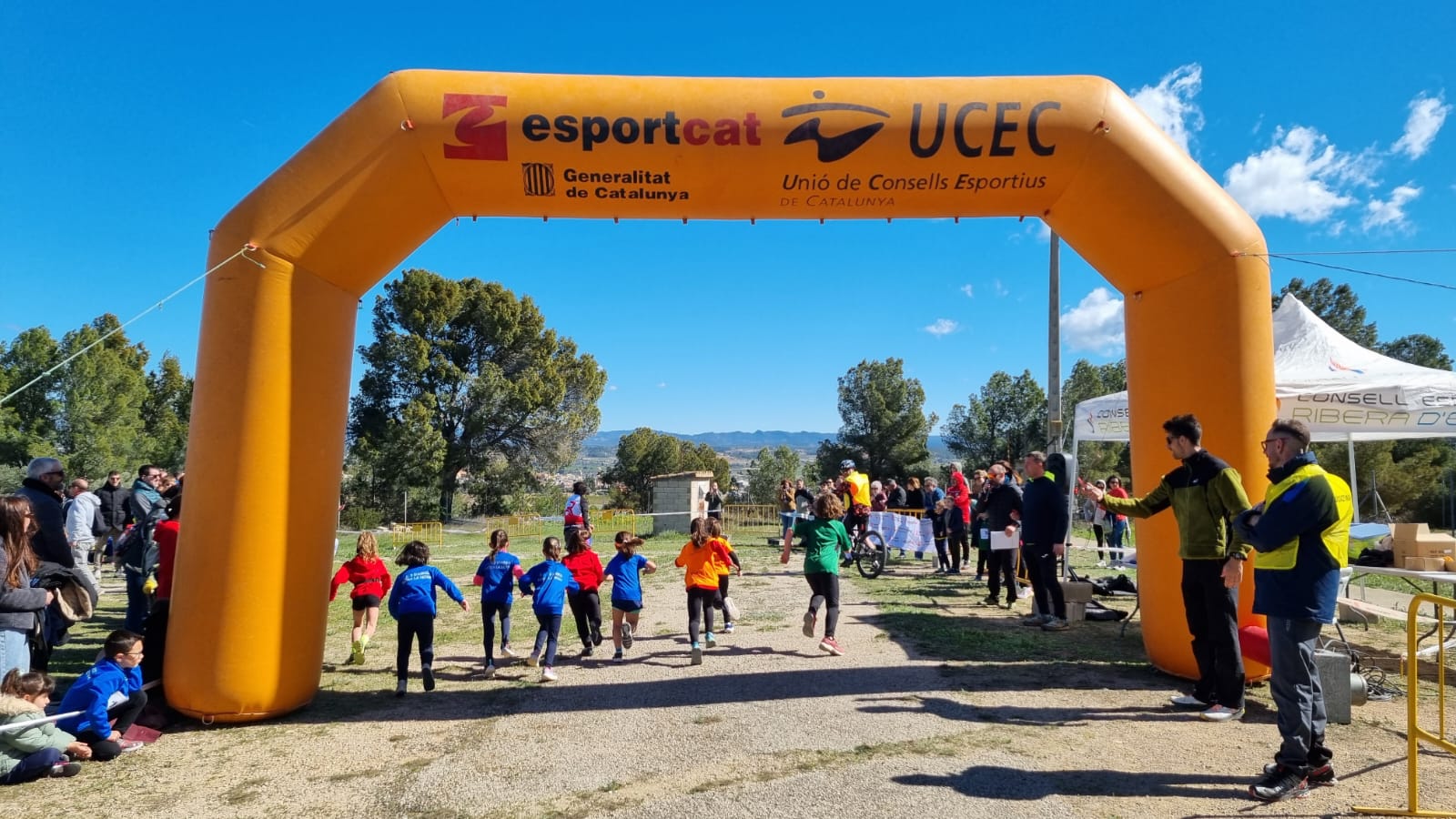 Matinal de cros escolar a Móra d’Ebre amb la Final Intercomarcal de les Terres de l’Ebre