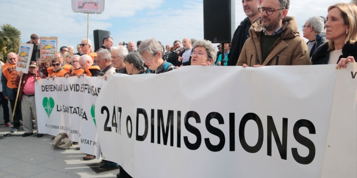 Mig miler de persones es concentren per exigir una atenció continuada de l’ictus a Tarragona