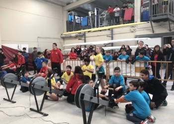 L’estat actual de l’Ebre a l’altura de Campredó obliga a replantejar la jornada de rem escolar per un duatló