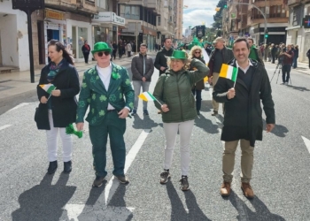 Més de 300 persones participen en el Saint Patrick’s Parede del Tortosa Irish English Festival