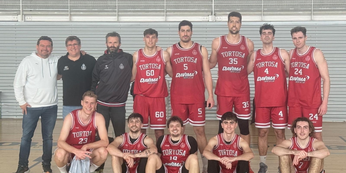 El CB Cantaires-Tortosa viu una temporada de menys a més rendiment