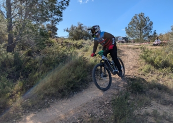 Juan Gabriel Torralba i Mar Soler guanyen el vuitè EnduBítem