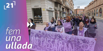 Manifestació pel 8M a Tortosa i lectura del manifest feminista