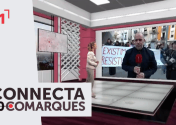 Concentració per reclamar el reconeixement legal de les identitats no binàries