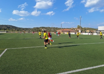 El juvenil masculí del Volei Roquetes assegura la presència als Campionats d’Espanya