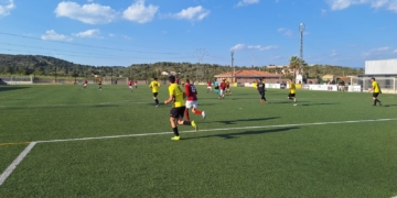 El juvenil masculí del Volei Roquetes assegura la presència als Campionats d’Espanya