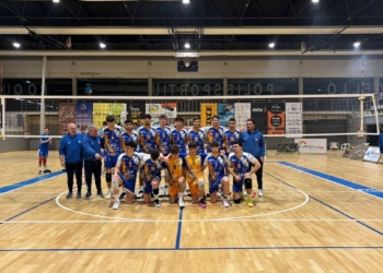 El Volei Roquetes supera al Sabadell per 3-2 en un partit recuperat
