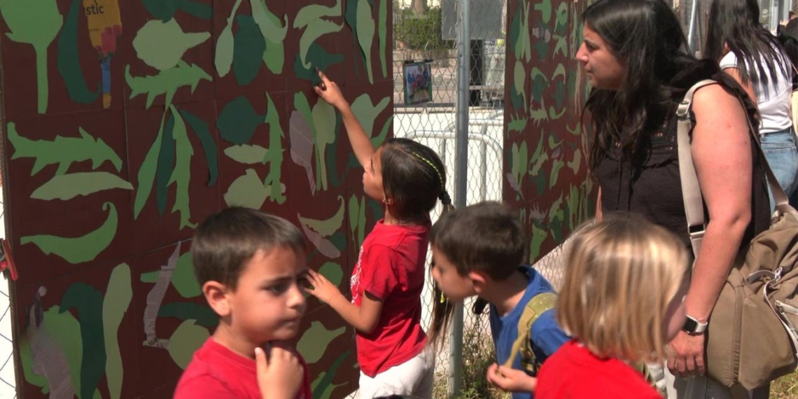 L’art i el paisatge local es fusionen en l’exposició dels alumnes de l’Aldea a KhaOs