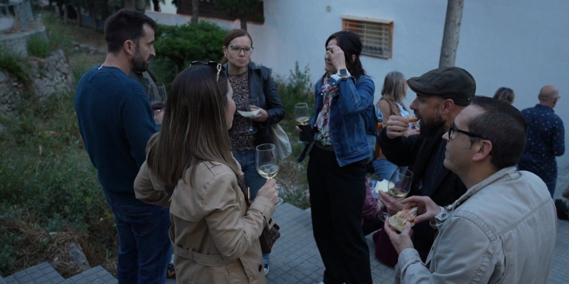 La Primavera DO Terra Alta omple Batea per promocionar el vi de quilòmetre zero