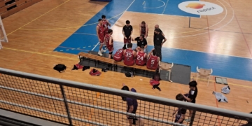 Gran victòria (60-73) del CB Cantaires-Tortosa a la pista del potent CBT